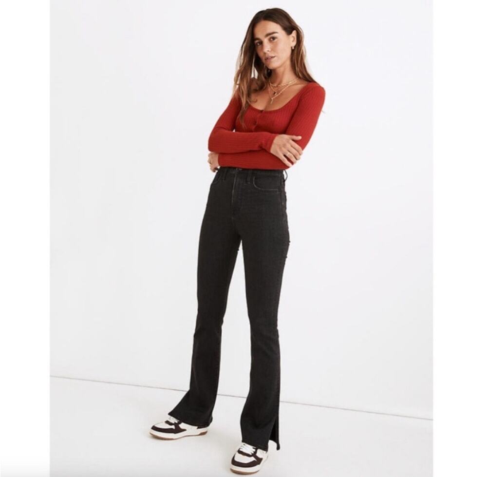 Madewell Skinny Flare Jeans in Bell haven Black Wash: Slit-Hem Edition Size: 28